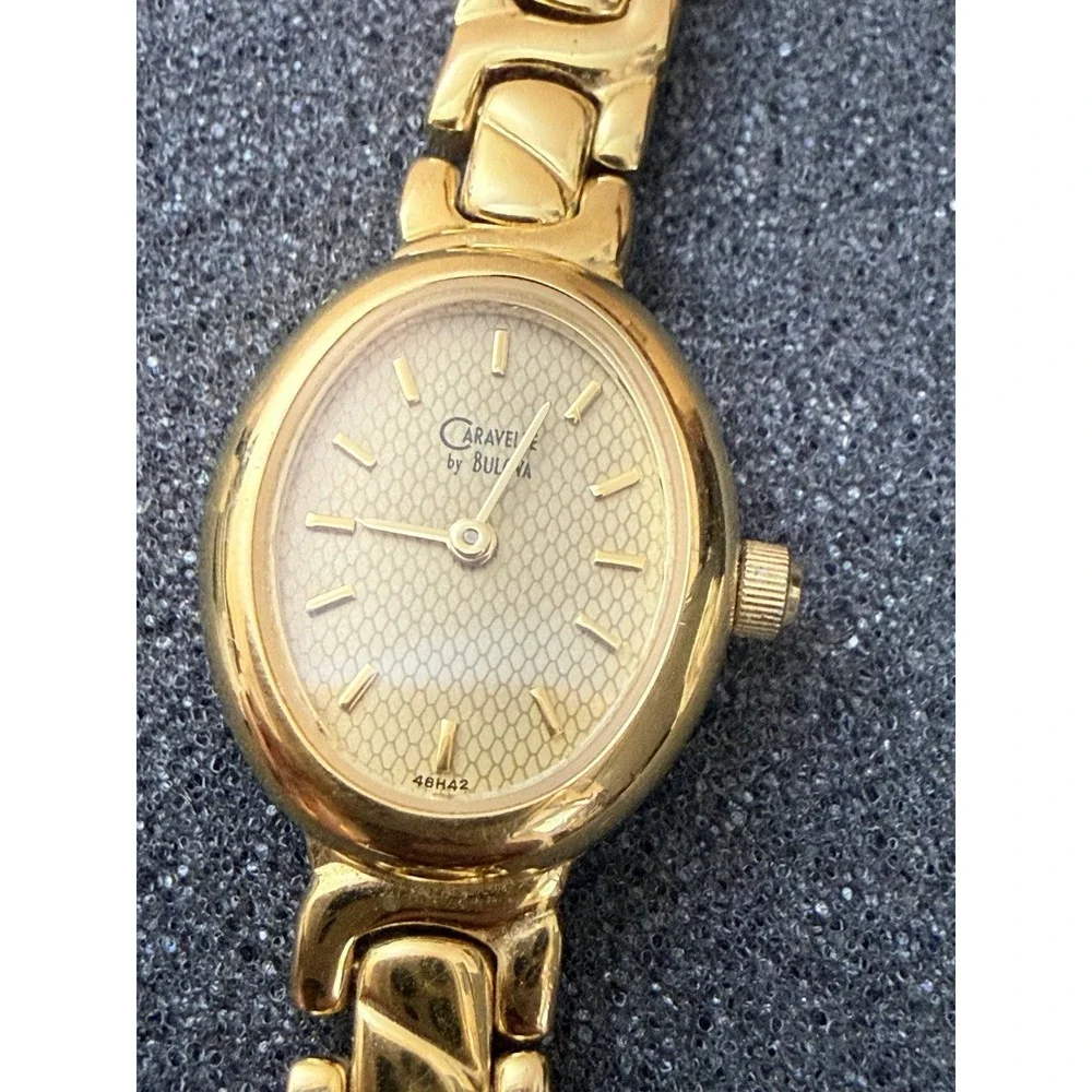 Vintage‎ Caravelle by Bulova Oval Watch 90s Dress Watch 15 Quartz Not Tested